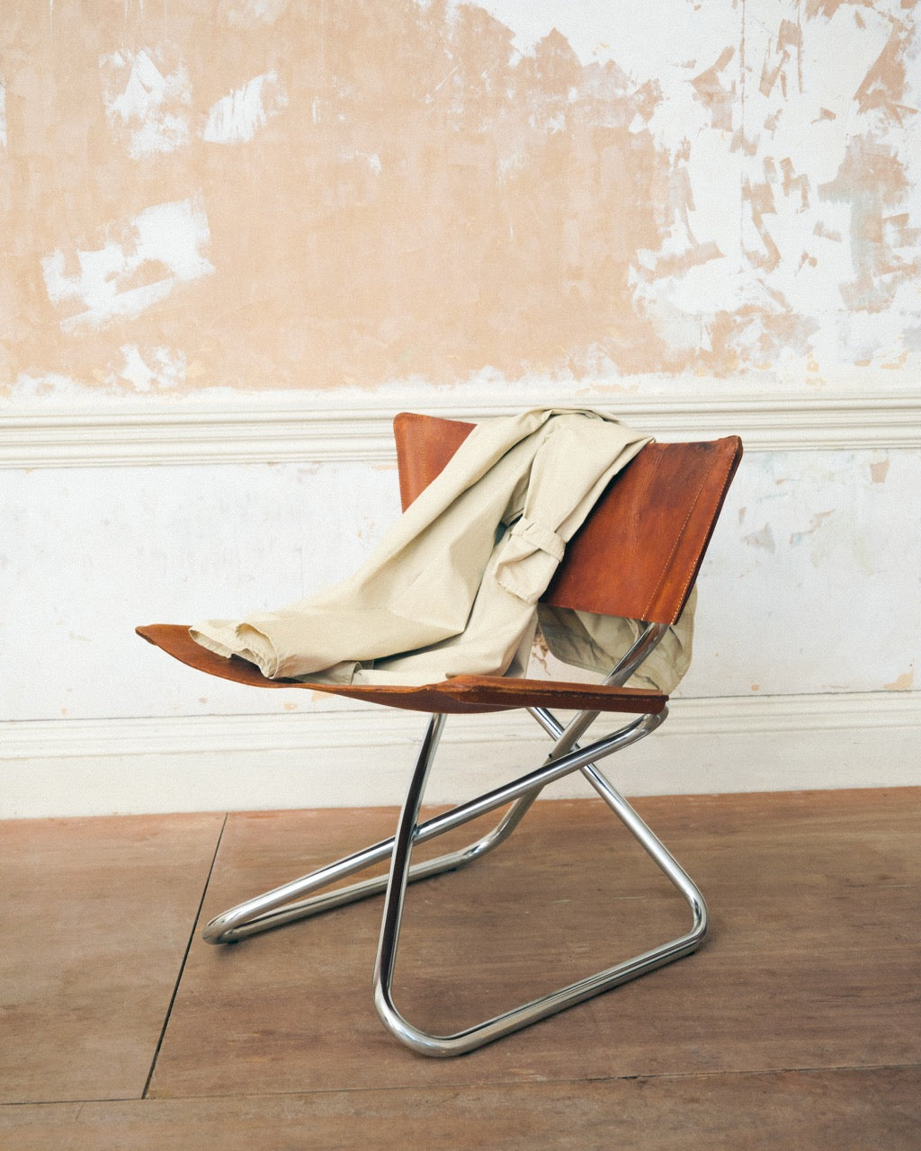 Erik Magnussen for Torben Ørskov. Z down Leather Sling Chair