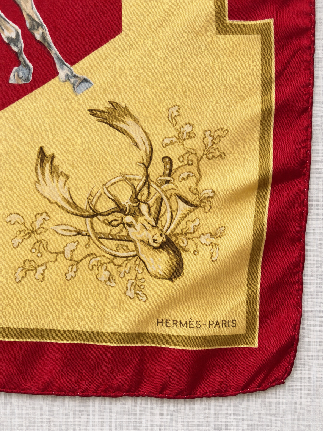 HERMÈS — GRANDE VÉNERIE ROYALE SILK SCARF