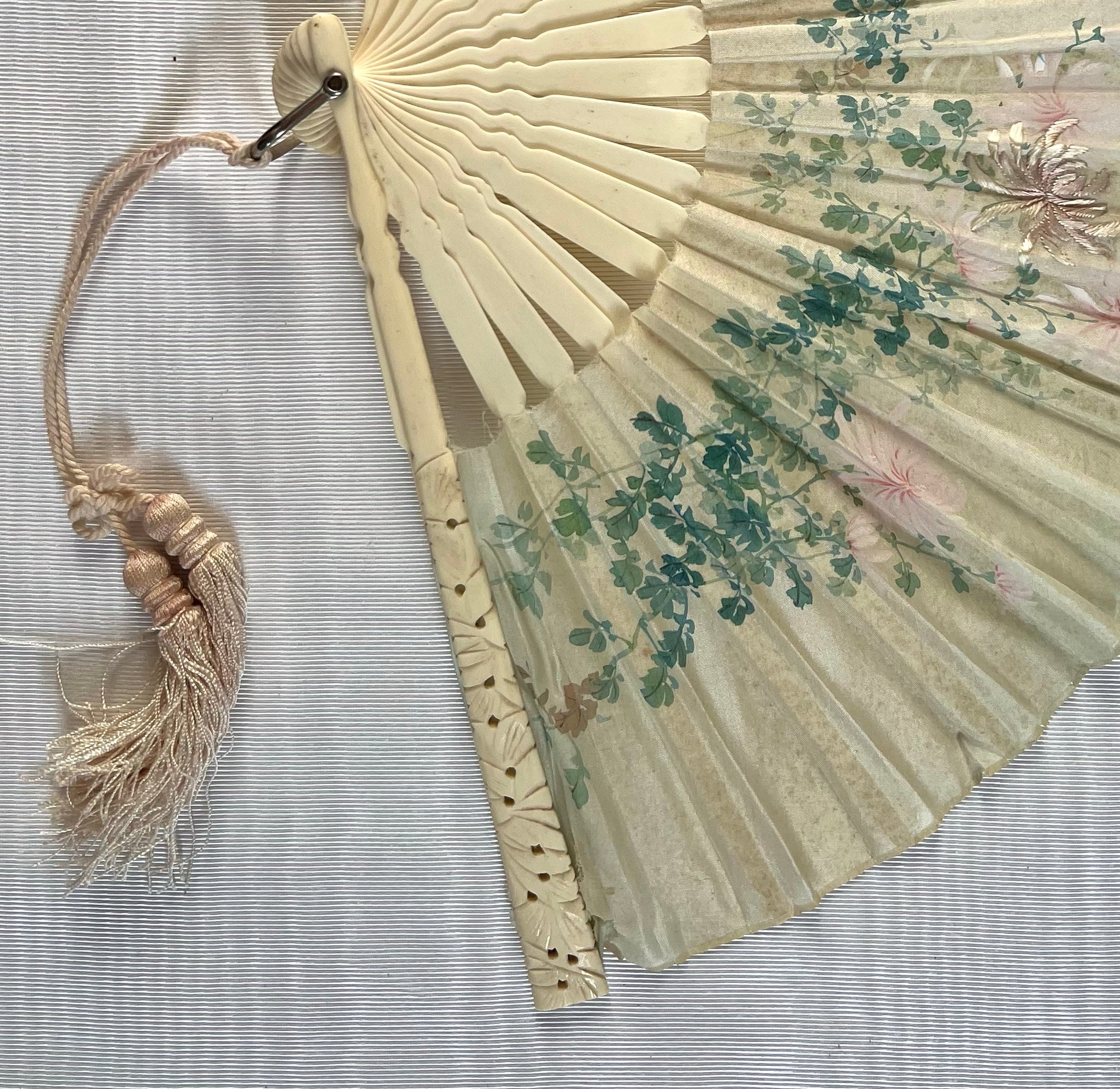 Edwardian Painted Silk Fan