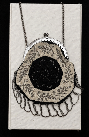 Cream & Black Floral Beaded Reticule